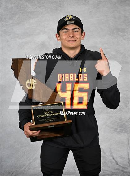 Thumbnail 1 in Mission Viejo (CIF State D1AA Awards) photogallery.