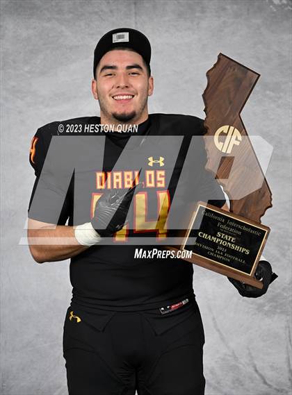 Thumbnail 3 in Mission Viejo (CIF State D1AA Awards) photogallery.