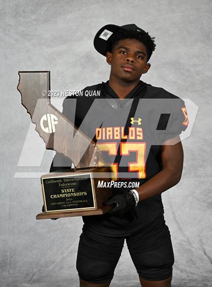 Thumbnail 1 in Mission Viejo (CIF State D1AA Awards) photogallery.