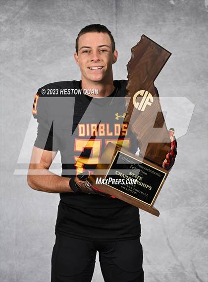 Thumbnail 3 in Mission Viejo (CIF State D1AA Awards) photogallery.