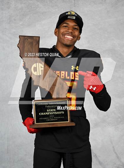 Thumbnail 2 in Mission Viejo (CIF State D1AA Awards) photogallery.