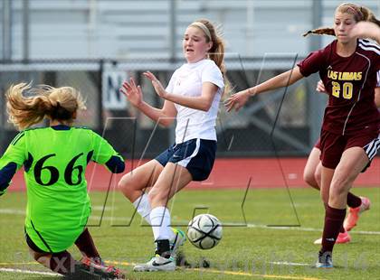 Thumbnail 2 in Campolindo vs. Las Lomas (CIF NCS D2 Final) photogallery.