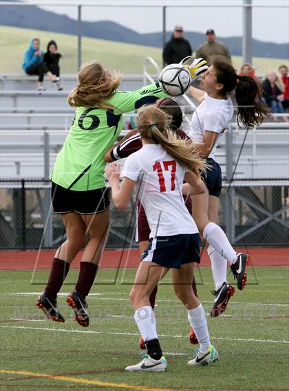 Thumbnail 3 in Campolindo vs. Las Lomas (CIF NCS D2 Final) photogallery.