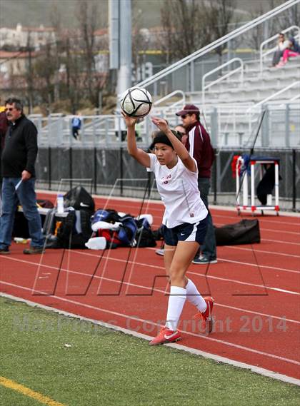 Thumbnail 3 in Campolindo vs. Las Lomas (CIF NCS D2 Final) photogallery.