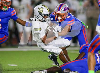 Thumbnail 1 in Oakleaf @ Bolles photogallery.