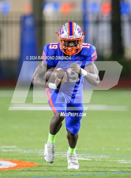 Thumbnail 2 in Oakleaf @ Bolles photogallery.