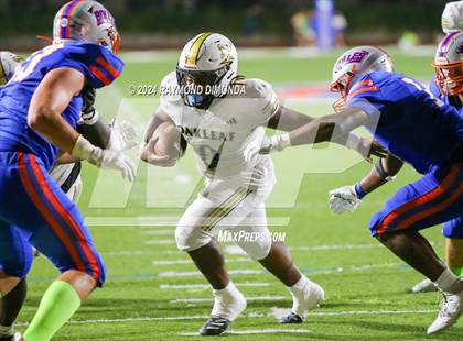 Thumbnail 3 in Oakleaf @ Bolles photogallery.