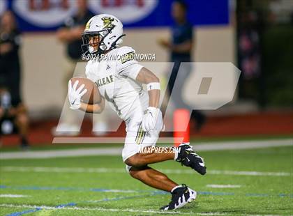 Thumbnail 3 in Oakleaf @ Bolles photogallery.