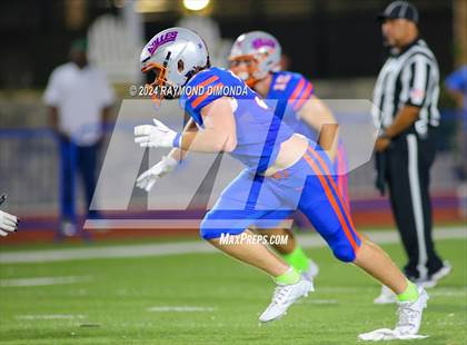 Thumbnail 1 in Oakleaf @ Bolles photogallery.