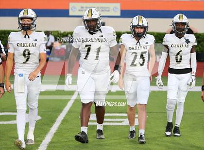 Thumbnail 1 in Oakleaf @ Bolles photogallery.