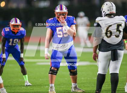 Thumbnail 3 in Oakleaf @ Bolles photogallery.