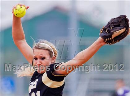Thumbnail 1 in Ball vs. Danbury (Brazosport Classic) photogallery.