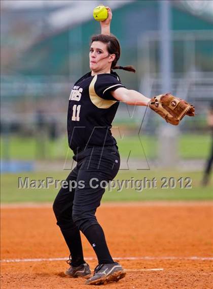 Thumbnail 3 in Ball vs. Danbury (Brazosport Classic) photogallery.