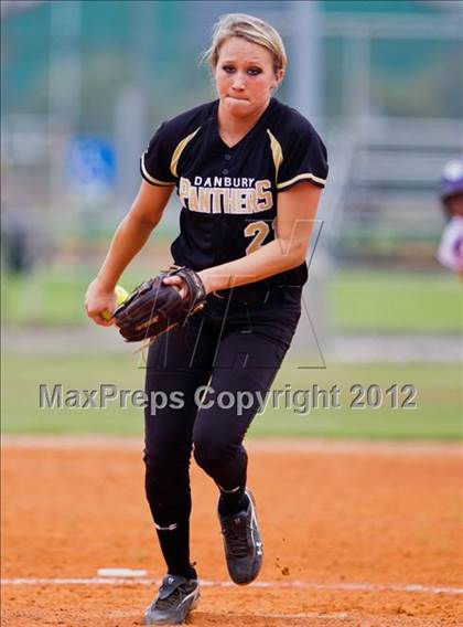 Thumbnail 3 in Ball vs. Danbury (Brazosport Classic) photogallery.
