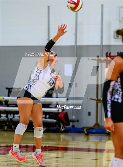 Thumbnail 3 in Dominion @ Herndon photogallery.