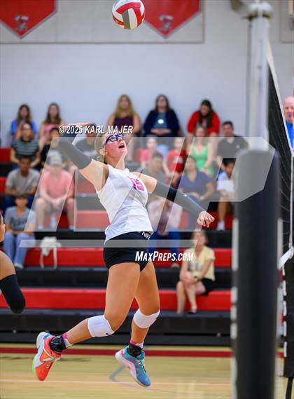 Thumbnail 2 in Dominion @ Herndon photogallery.