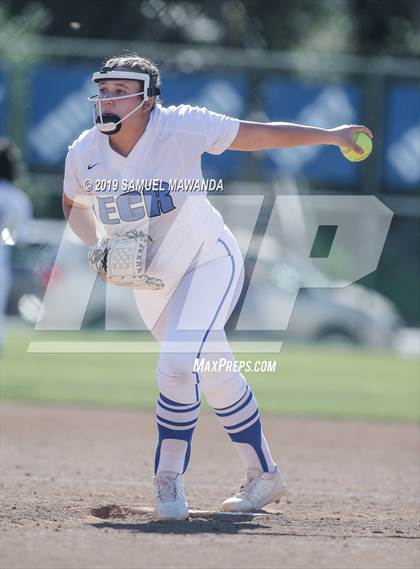 Thumbnail 3 in El Camino Real @ West Ranch photogallery.