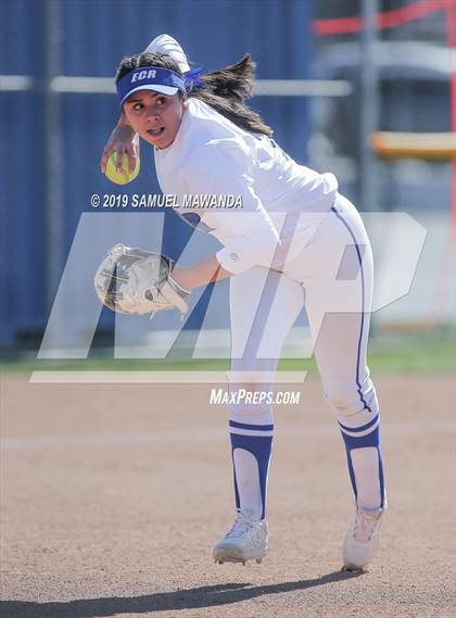Thumbnail 3 in El Camino Real @ West Ranch photogallery.