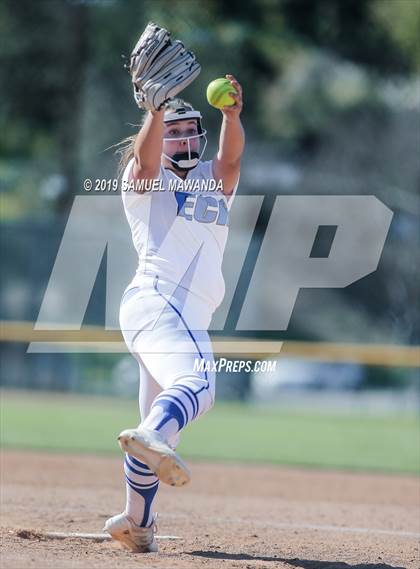 Thumbnail 1 in El Camino Real @ West Ranch photogallery.