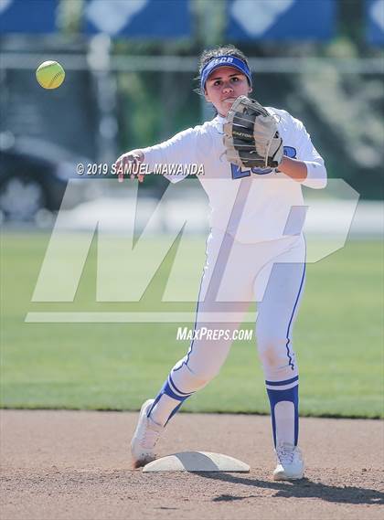 Thumbnail 3 in El Camino Real @ West Ranch photogallery.