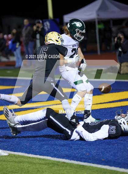 Thumbnail 3 in Manteca vs. Lincoln (CIF SJS  D3 Semifinal) photogallery.
