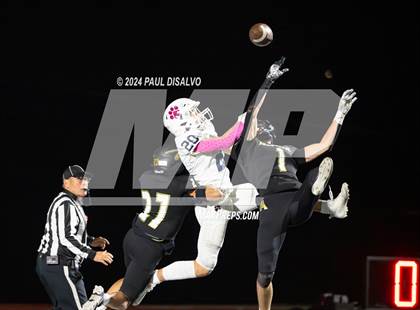 Thumbnail 1 in Cherokee Trail @ Arapahoe photogallery.
