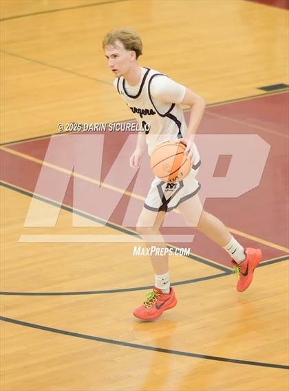 Thumbnail 2 in North @ McClintock photogallery.