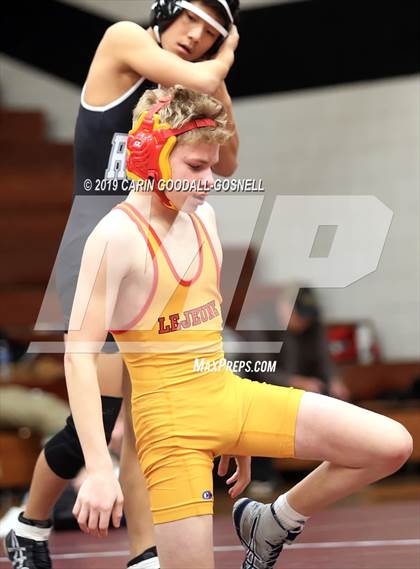 Thumbnail 2 in Lejeune vs. Havelock (Havelock Duals) photogallery.