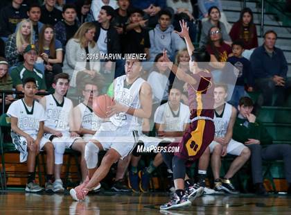 Thumbnail 3 in Royal vs Simi  photogallery.