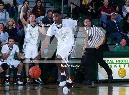 Thumbnail 3 in Royal vs Simi  photogallery.