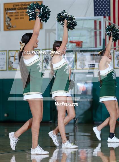 Thumbnail 2 in Royal vs Simi  photogallery.