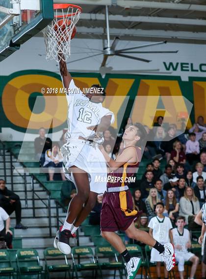 Thumbnail 2 in Royal vs Simi  photogallery.