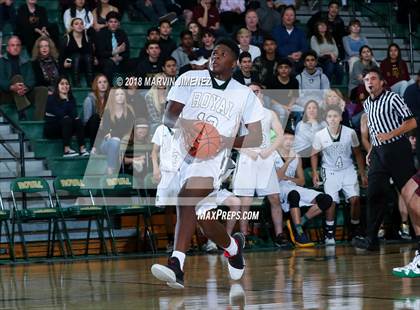 Thumbnail 1 in Royal vs Simi  photogallery.