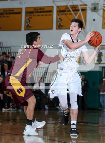 Thumbnail 2 in Royal vs Simi  photogallery.