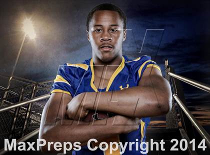 Thumbnail 2 in Oscar Smith (2014 Preseason Top 25 Photo Shoot)  photogallery.