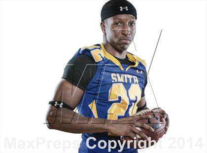 Thumbnail 3 in Oscar Smith (2014 Preseason Top 25 Photo Shoot)  photogallery.