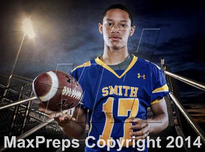Thumbnail 1 in Oscar Smith (2014 Preseason Top 25 Photo Shoot)  photogallery.