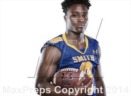 Thumbnail 2 in Oscar Smith (2014 Preseason Top 25 Photo Shoot)  photogallery.