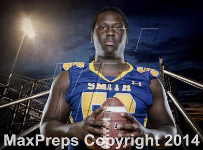Thumbnail 1 in Oscar Smith (2014 Preseason Top 25 Photo Shoot)  photogallery.