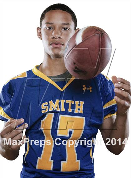 Thumbnail 2 in Oscar Smith (2014 Preseason Top 25 Photo Shoot)  photogallery.