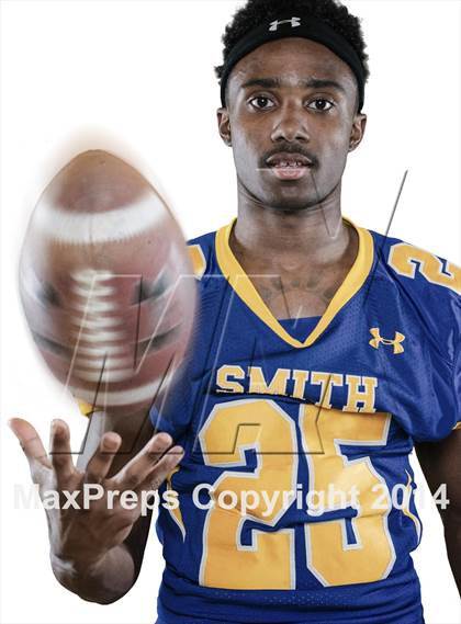 Thumbnail 2 in Oscar Smith (2014 Preseason Top 25 Photo Shoot)  photogallery.