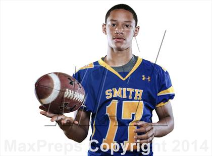 Thumbnail 3 in Oscar Smith (2014 Preseason Top 25 Photo Shoot)  photogallery.