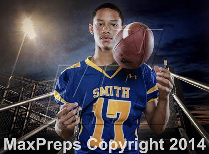 Thumbnail 3 in Oscar Smith (2014 Preseason Top 25 Photo Shoot)  photogallery.