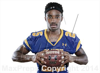Thumbnail 3 in Oscar Smith (2014 Preseason Top 25 Photo Shoot)  photogallery.