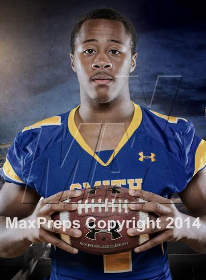 Thumbnail 3 in Oscar Smith (2014 Preseason Top 25 Photo Shoot)  photogallery.