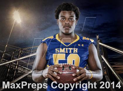 Thumbnail 3 in Oscar Smith (2014 Preseason Top 25 Photo Shoot)  photogallery.