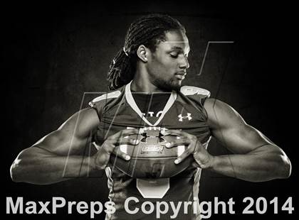 Thumbnail 1 in Oscar Smith (2014 Preseason Top 25 Photo Shoot)  photogallery.