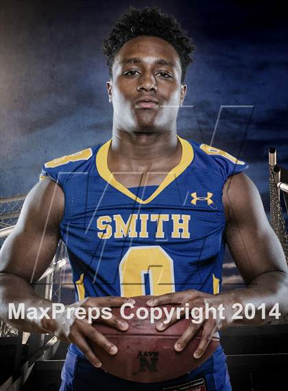 Thumbnail 3 in Oscar Smith (2014 Preseason Top 25 Photo Shoot)  photogallery.