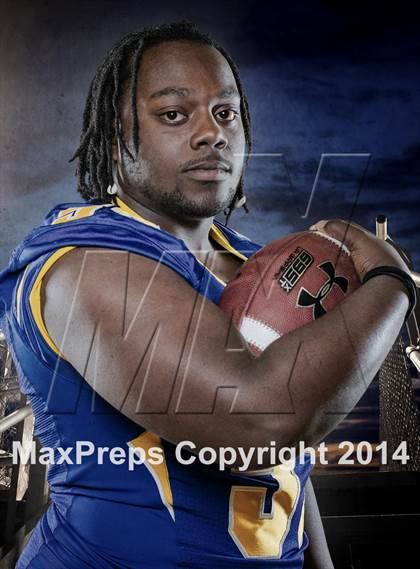 Thumbnail 2 in Oscar Smith (2014 Preseason Top 25 Photo Shoot)  photogallery.