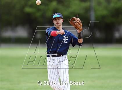 Thumbnail 2 in Eastchester @ Pelham photogallery.